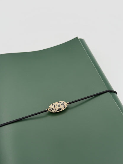 C) Conector de piedra natural